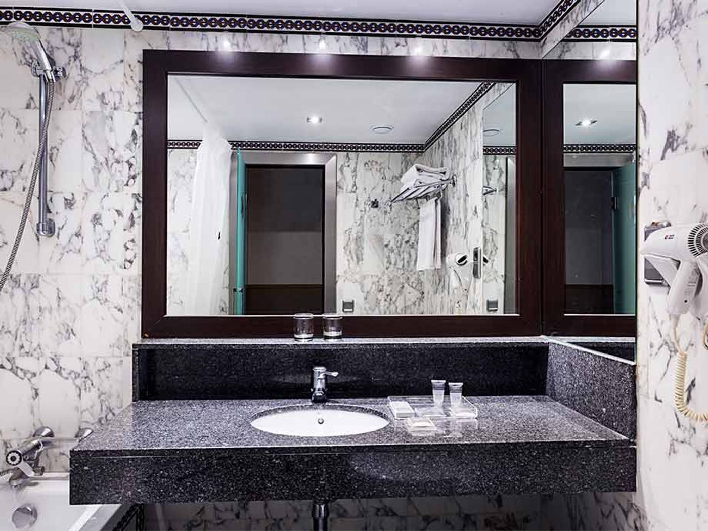 Catalonia Giralda - Spain - SEVILLA - Room - 9