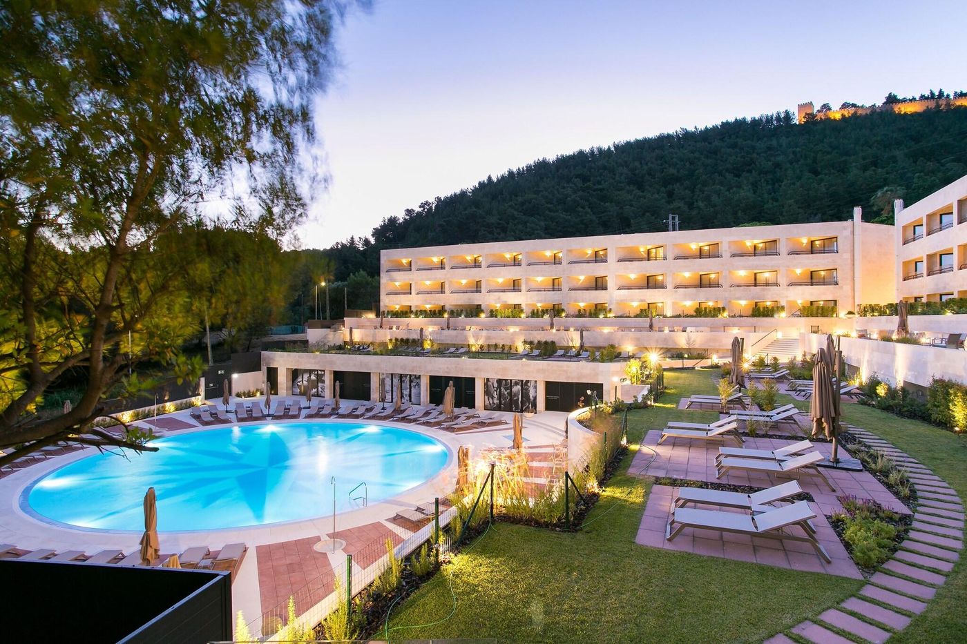 Four-Points-By-Sheraton-Sesimbra-Pool-83