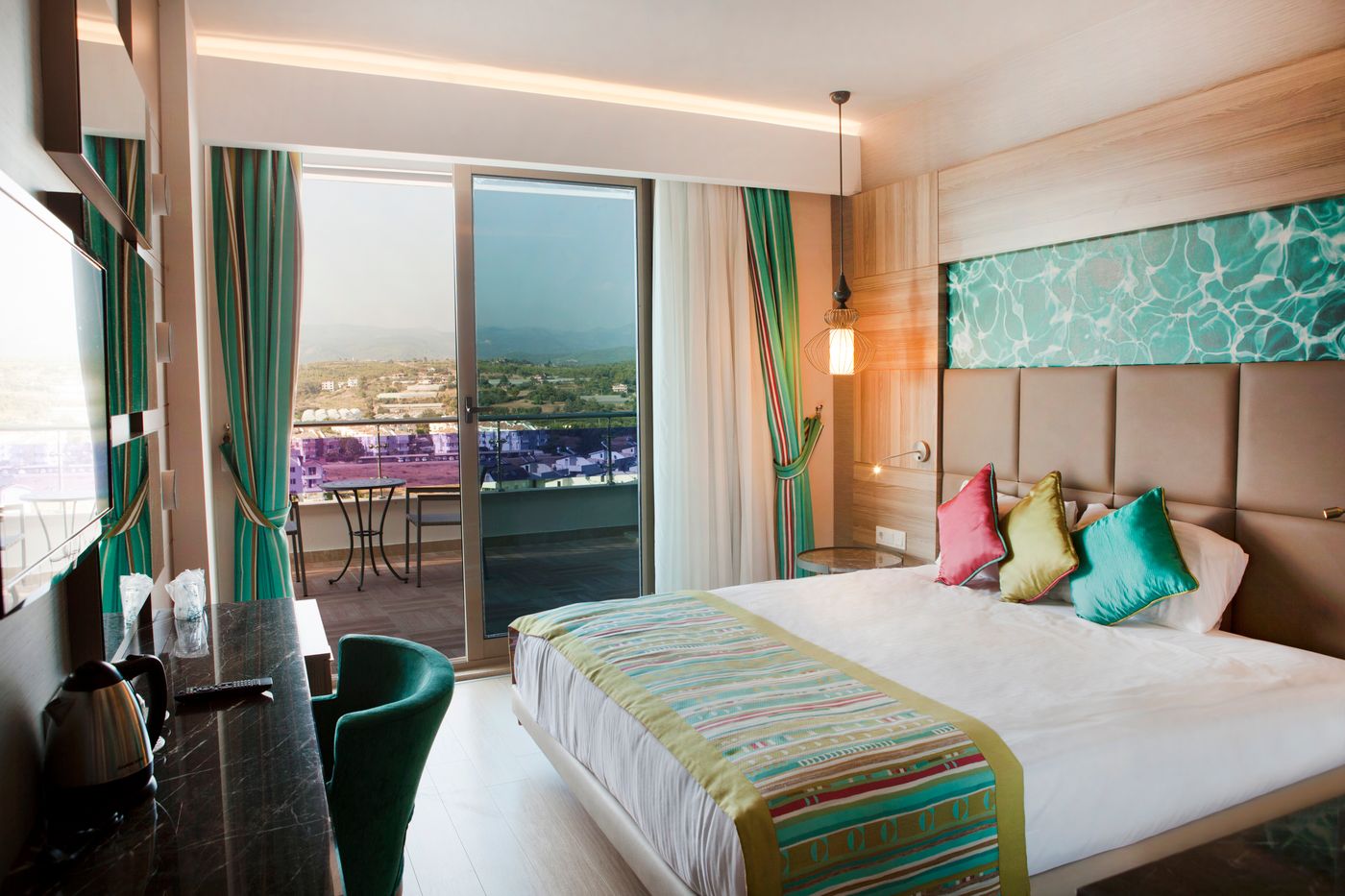 Long-Beach-Harmony-Room-21