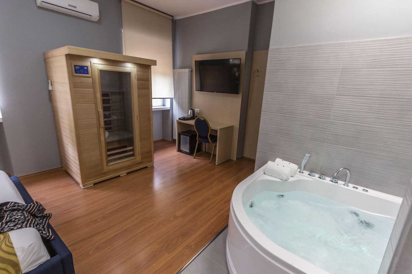 Hotel-Gran-Sasso-Room-44