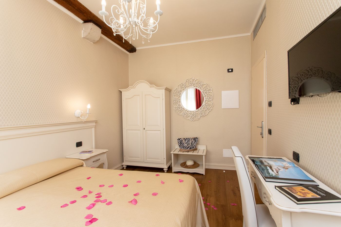 Charming-Venice-Santa-Fosca-Room-3