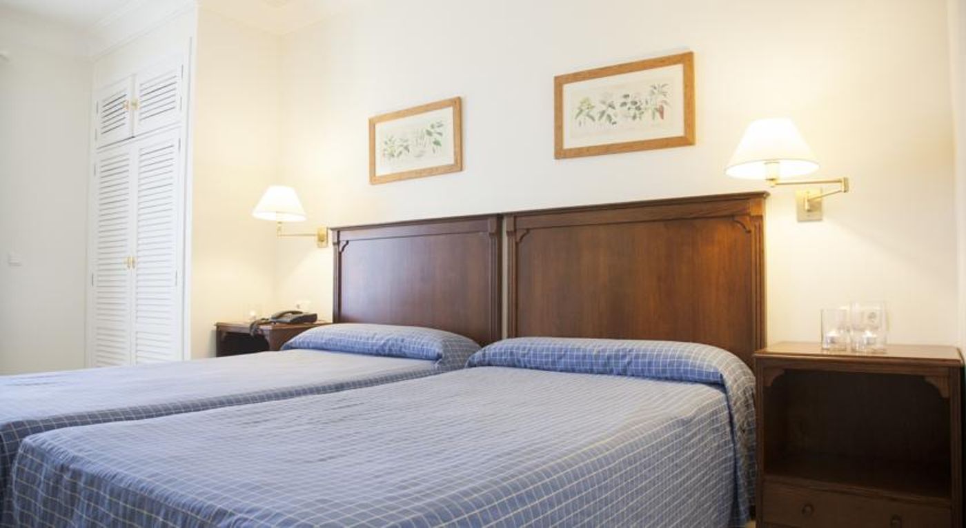 Playa De La Luz Hotel