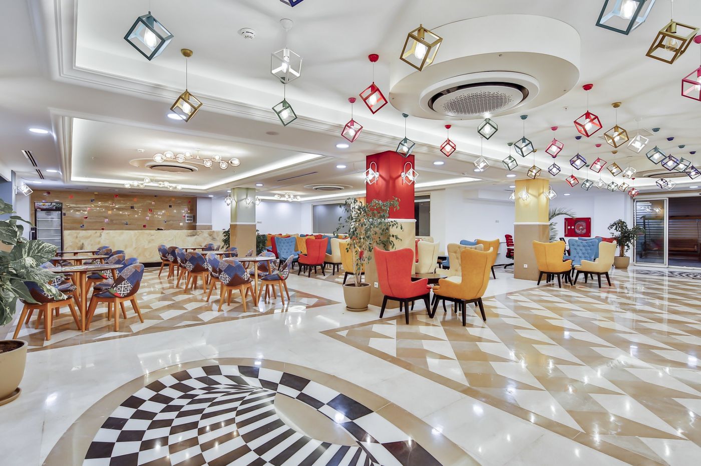 Crystal Club World of Colours