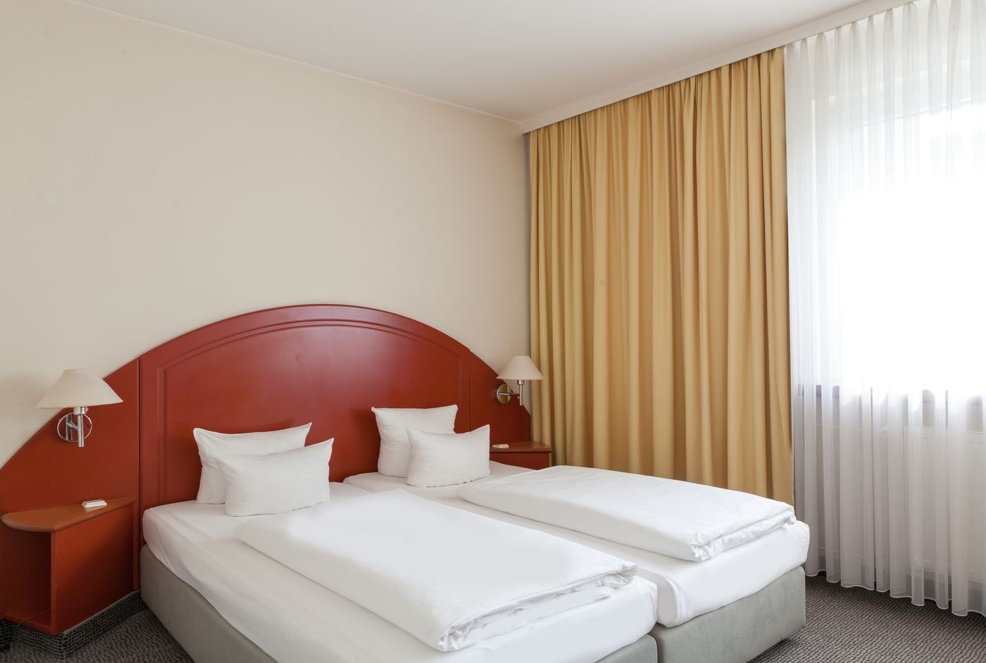 Sorat-Hotel-Berlin-Room-18