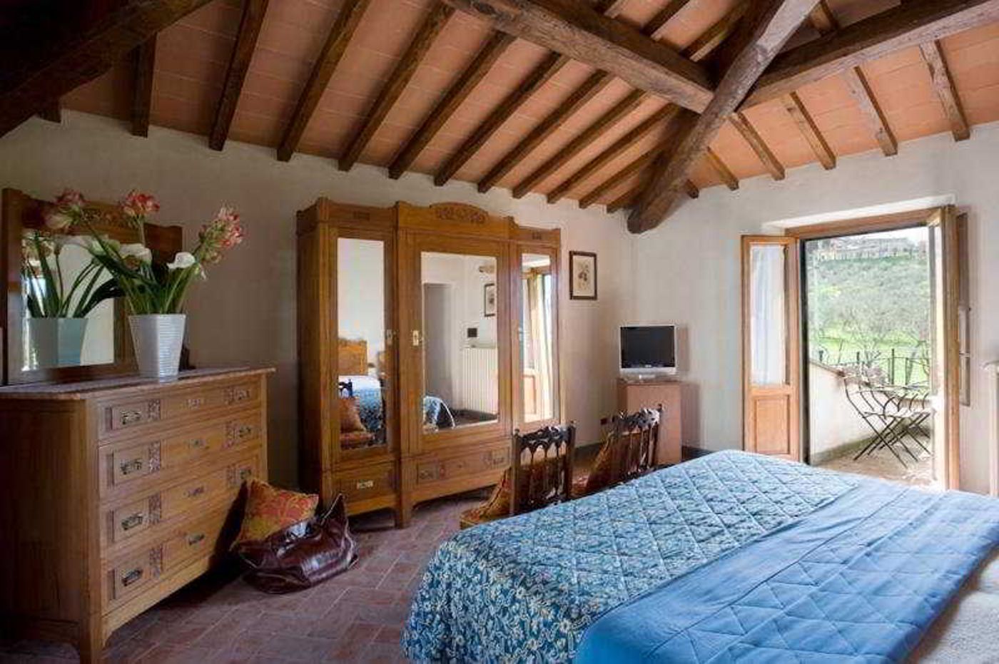 Villa-Campestri-Olive-Oil-Resort-Room-12