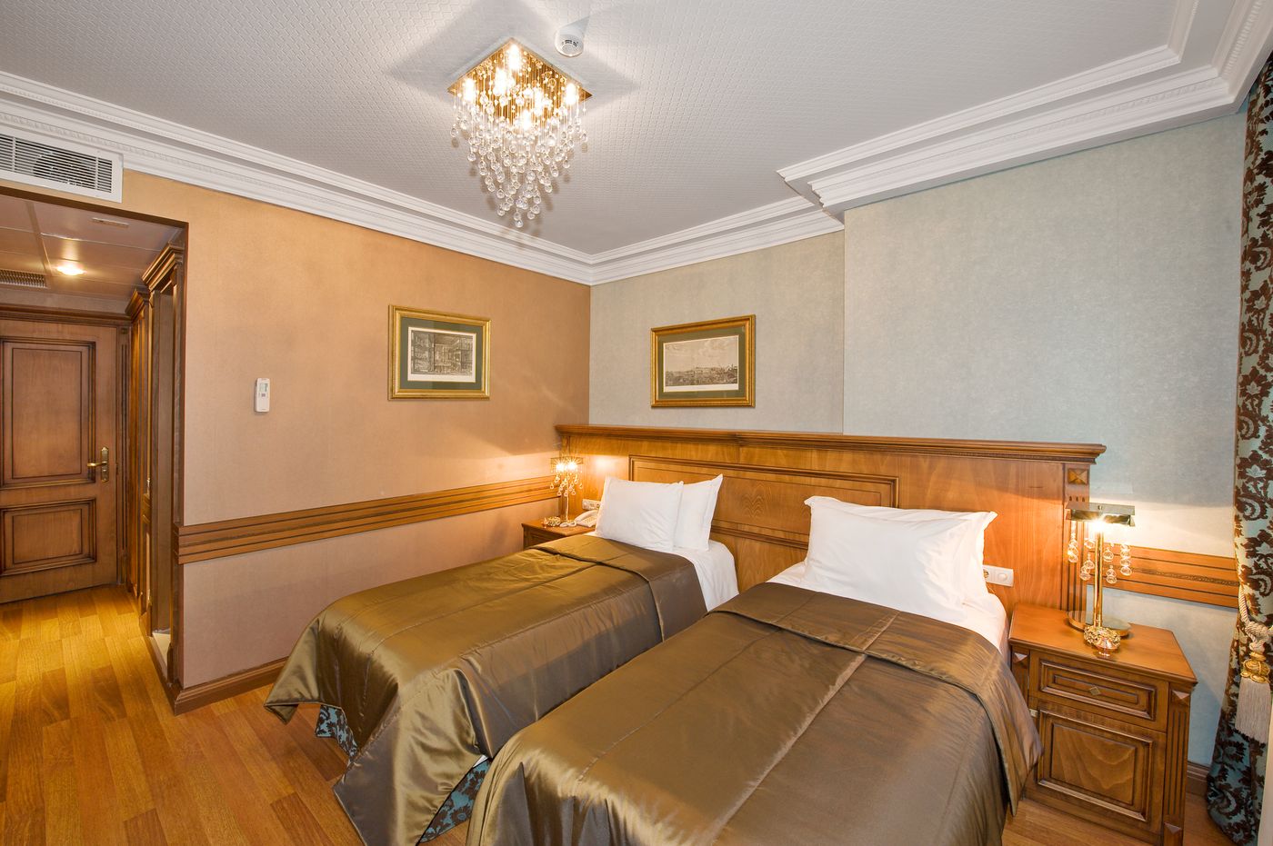 Ferman-Hotel-Room-23