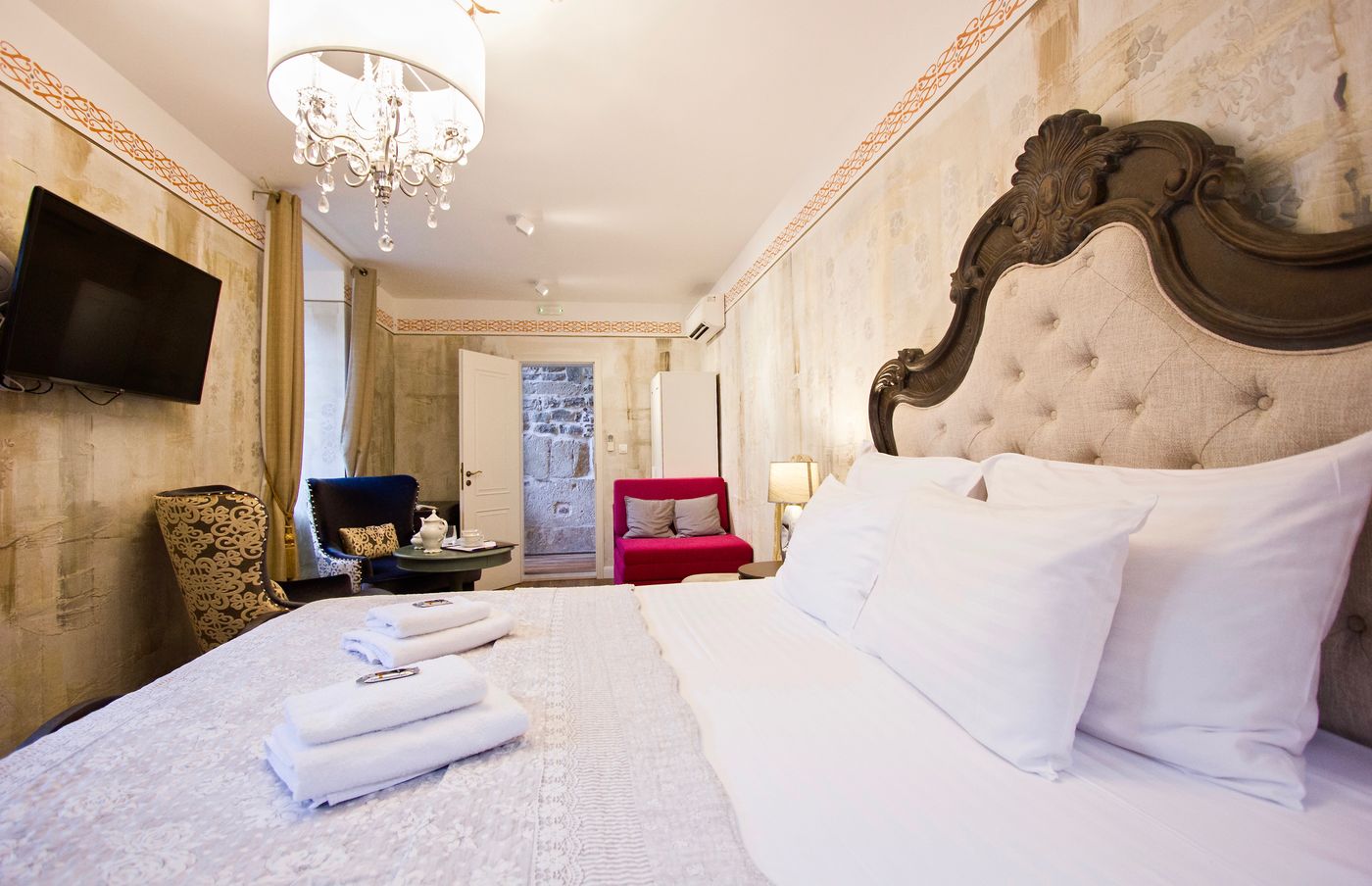 Plaza-Marchi-Old-Town---Quaint---Elegant-Hotels-Room-31