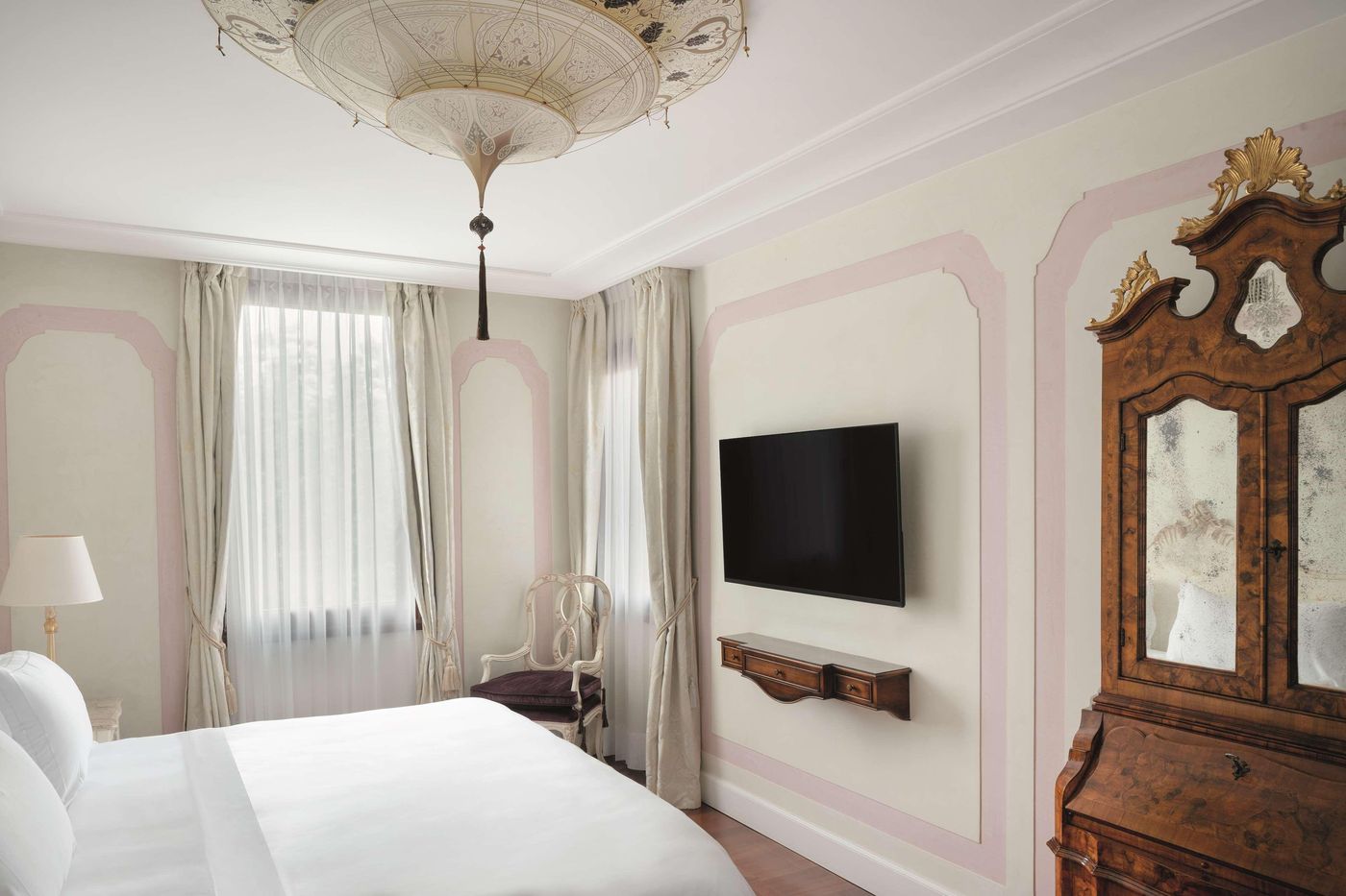 Hotel-Cipriani--A-Belmond-Hotel--Venice-Room-46