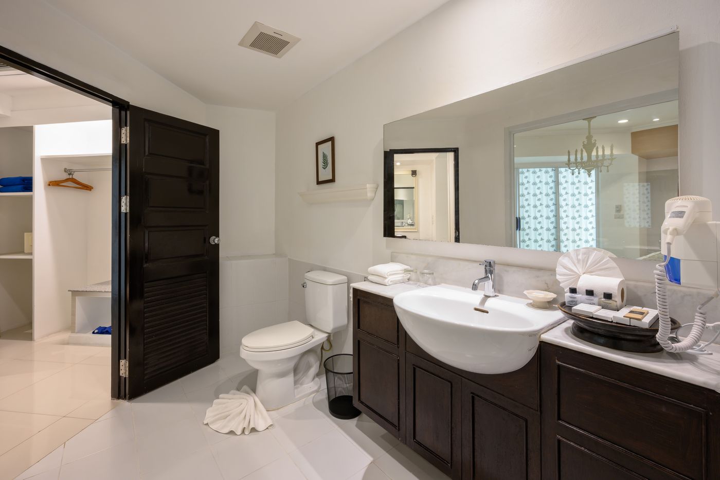 Thavorn-Palm-Beach-Resort-Room-54