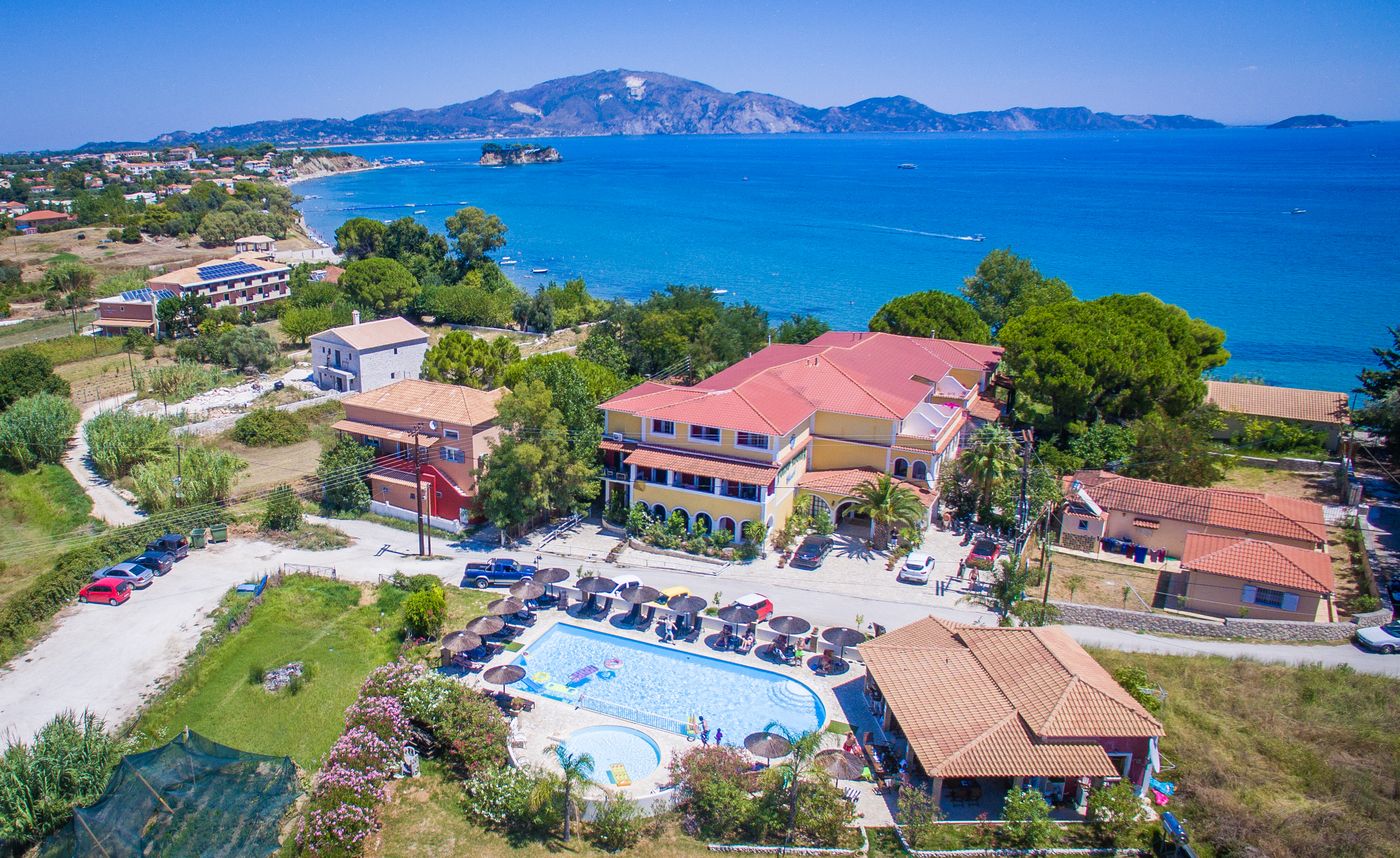 Porto Koukla Hotel