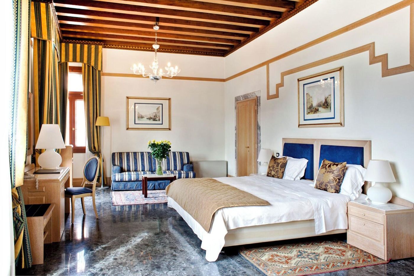 Foscari-Palace-Room-8