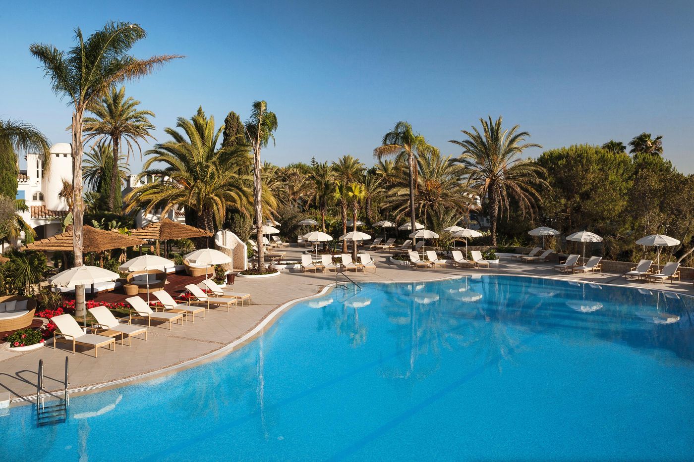 Vila-Vita-Parc-Pool-3