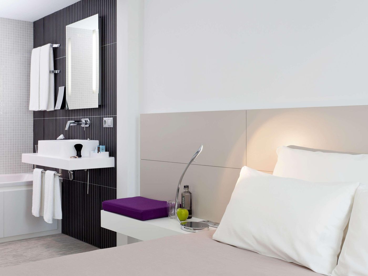 Novotel-Suites-Malaga-Centro-Room-18
