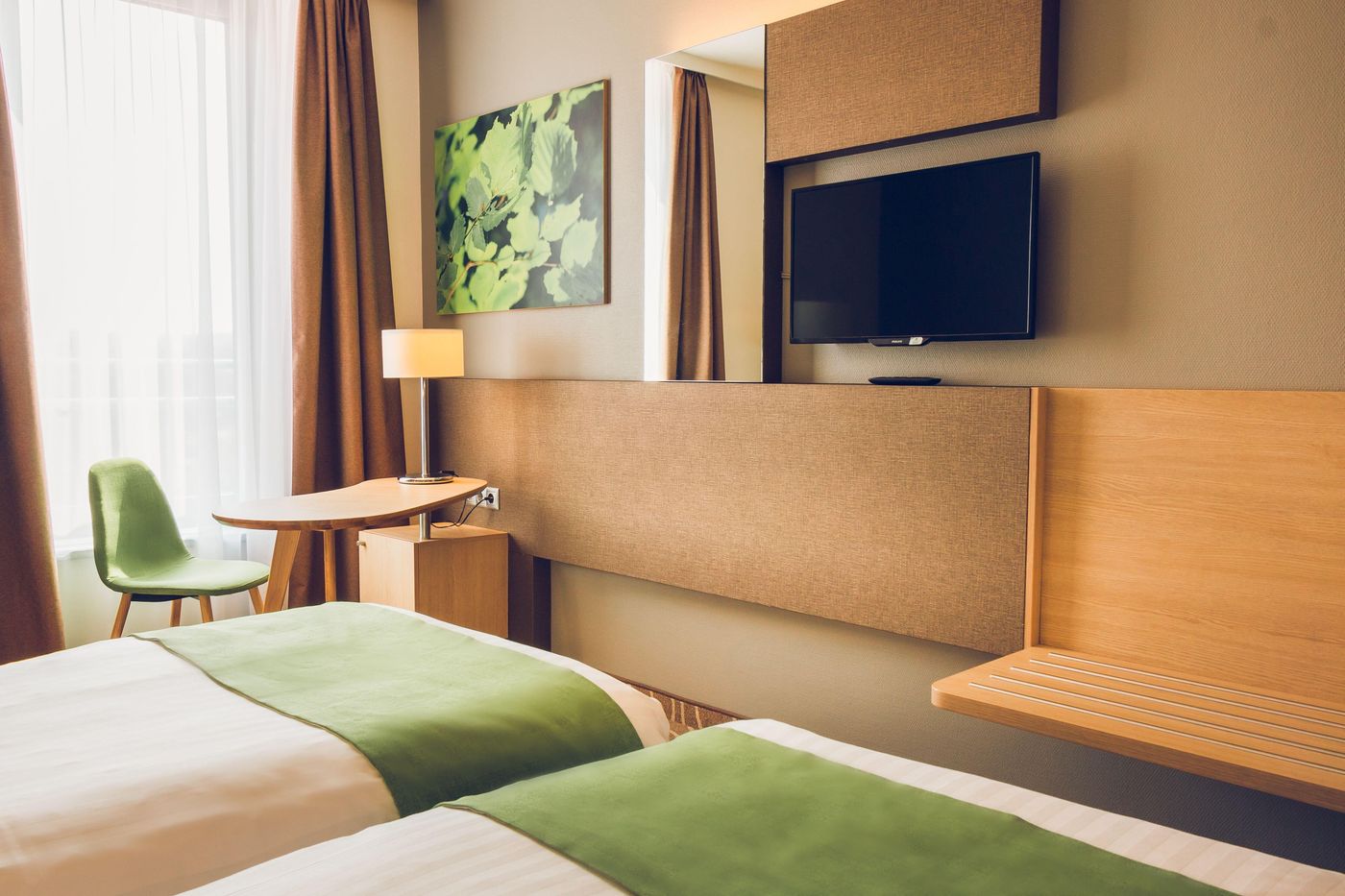 Holiday-Inn-Budapest---Budaors-Room-32