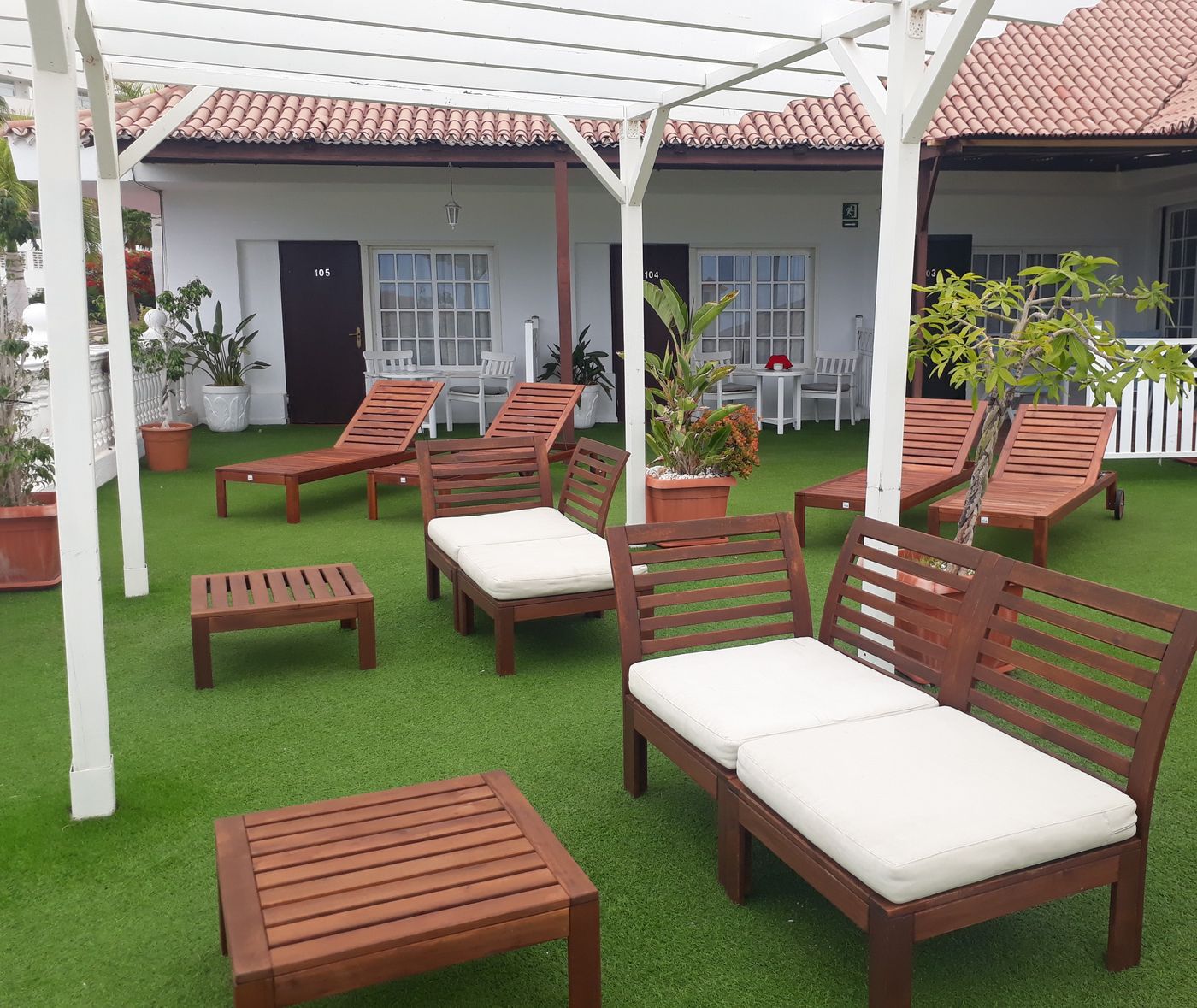 Villa-las-Flores-Terrace-24