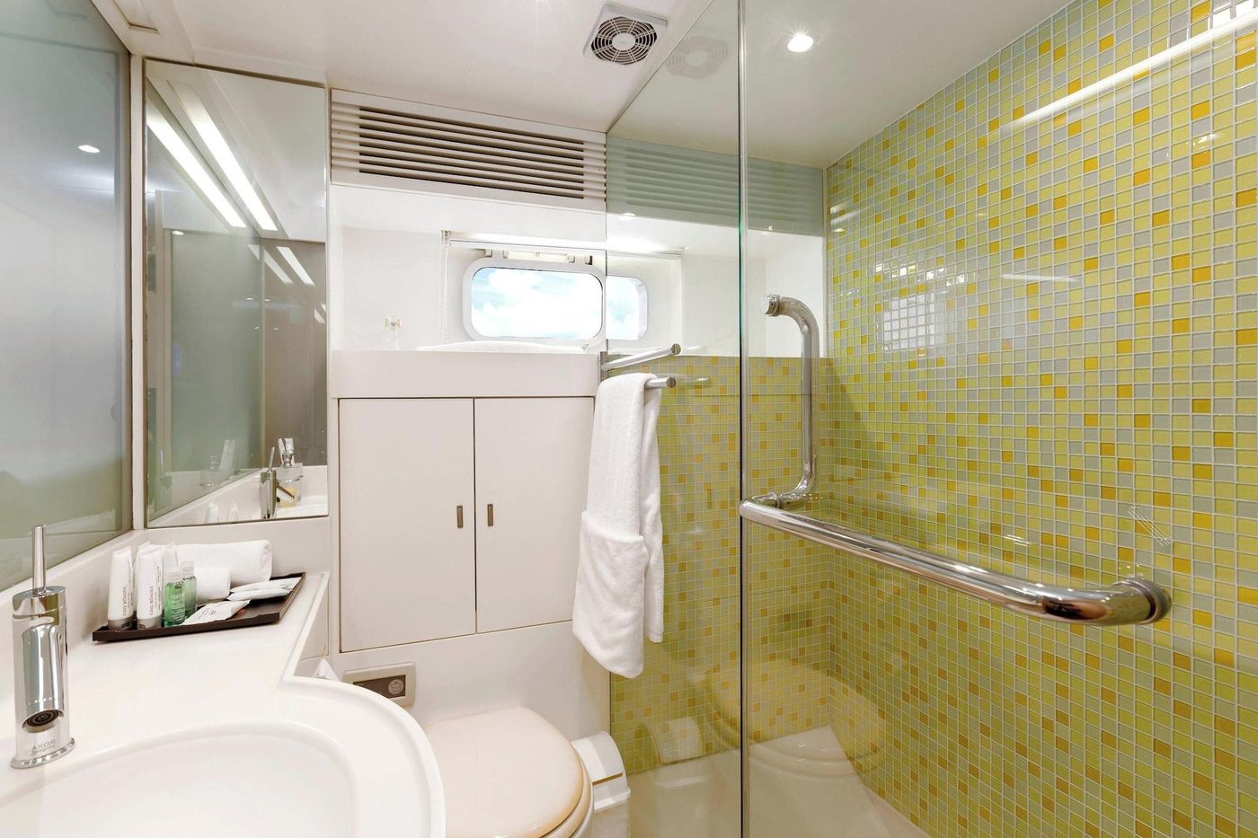 Le-Meridien-Phuket-Beach-Resort-Room-46