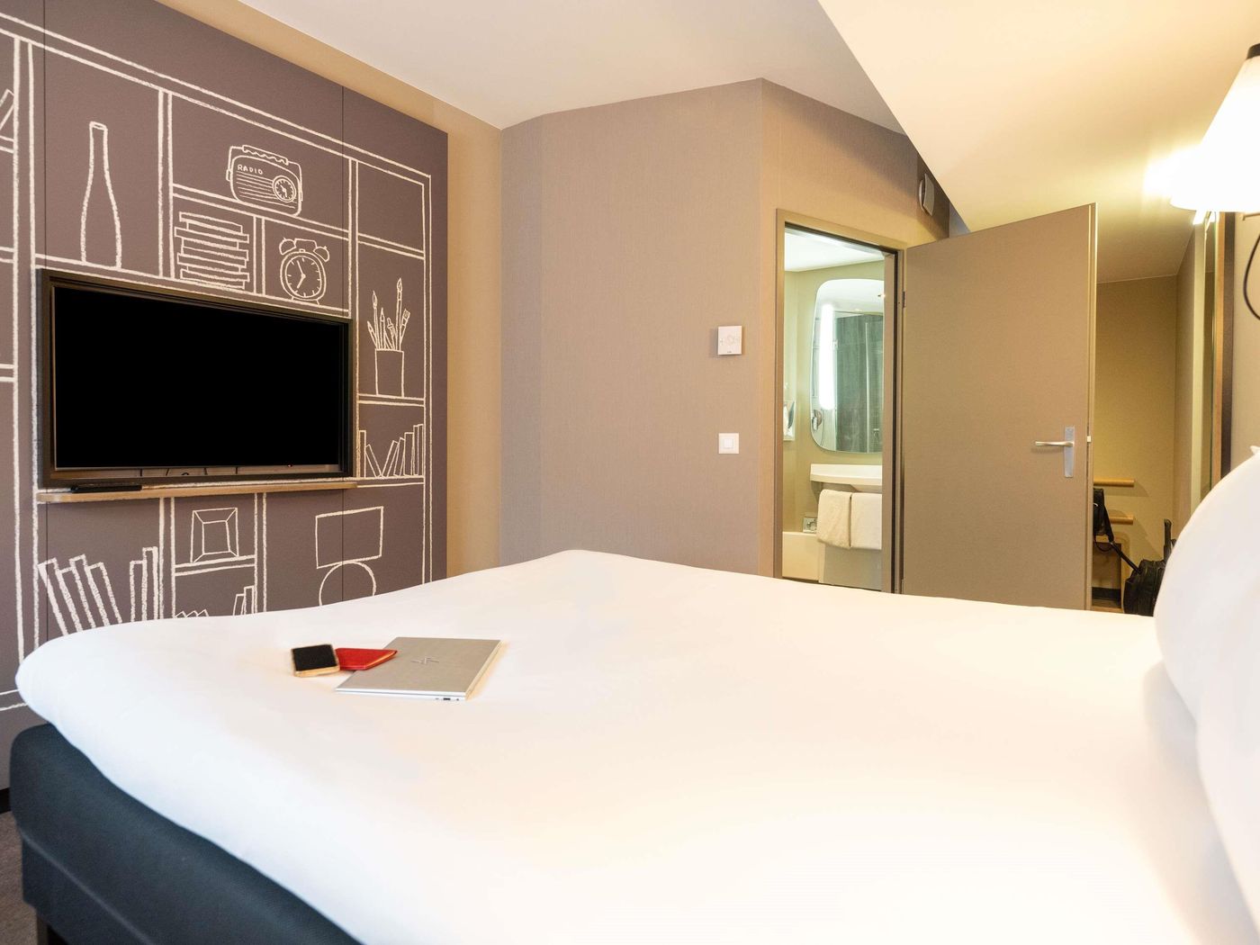 ibis-Geneve-Centre-Lac-Room-37
