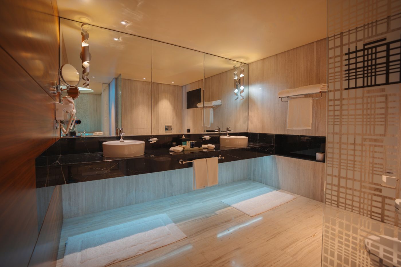 The Art Hotel & Resort 19.09