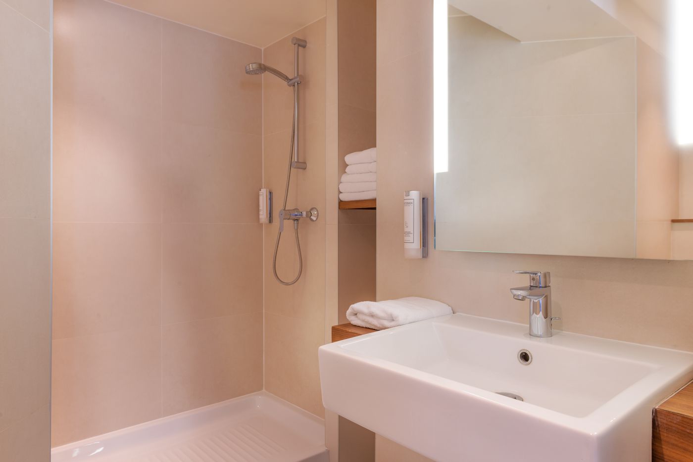 Maison-Axel-Opera-Room-26