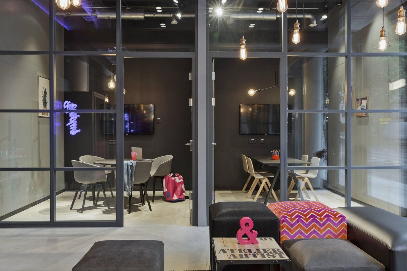 Moxy Frankfurt East - Germany - Frankfurt am Main - Sports and Entertainment - 6