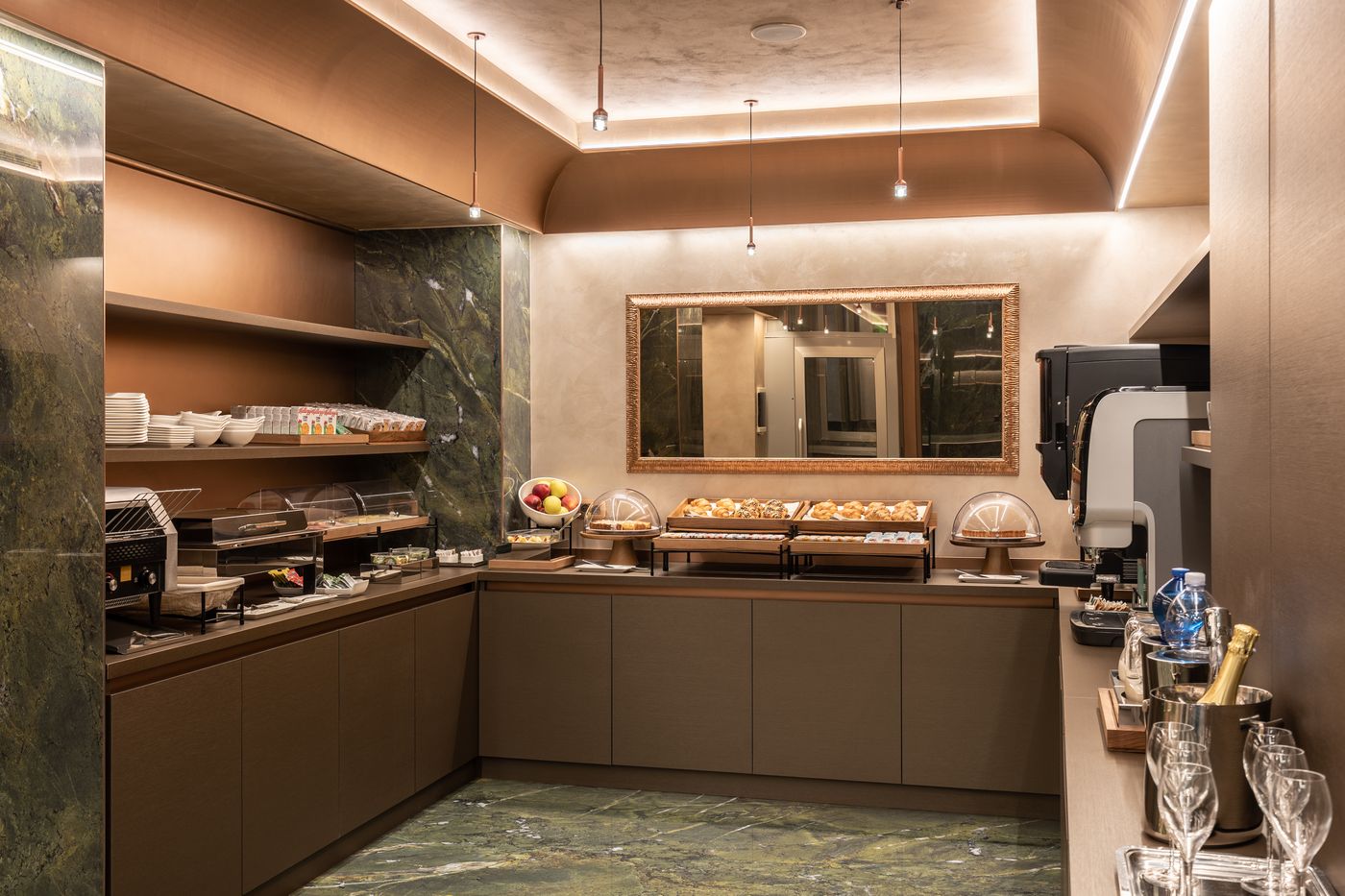 Ariston-Restaurant-37