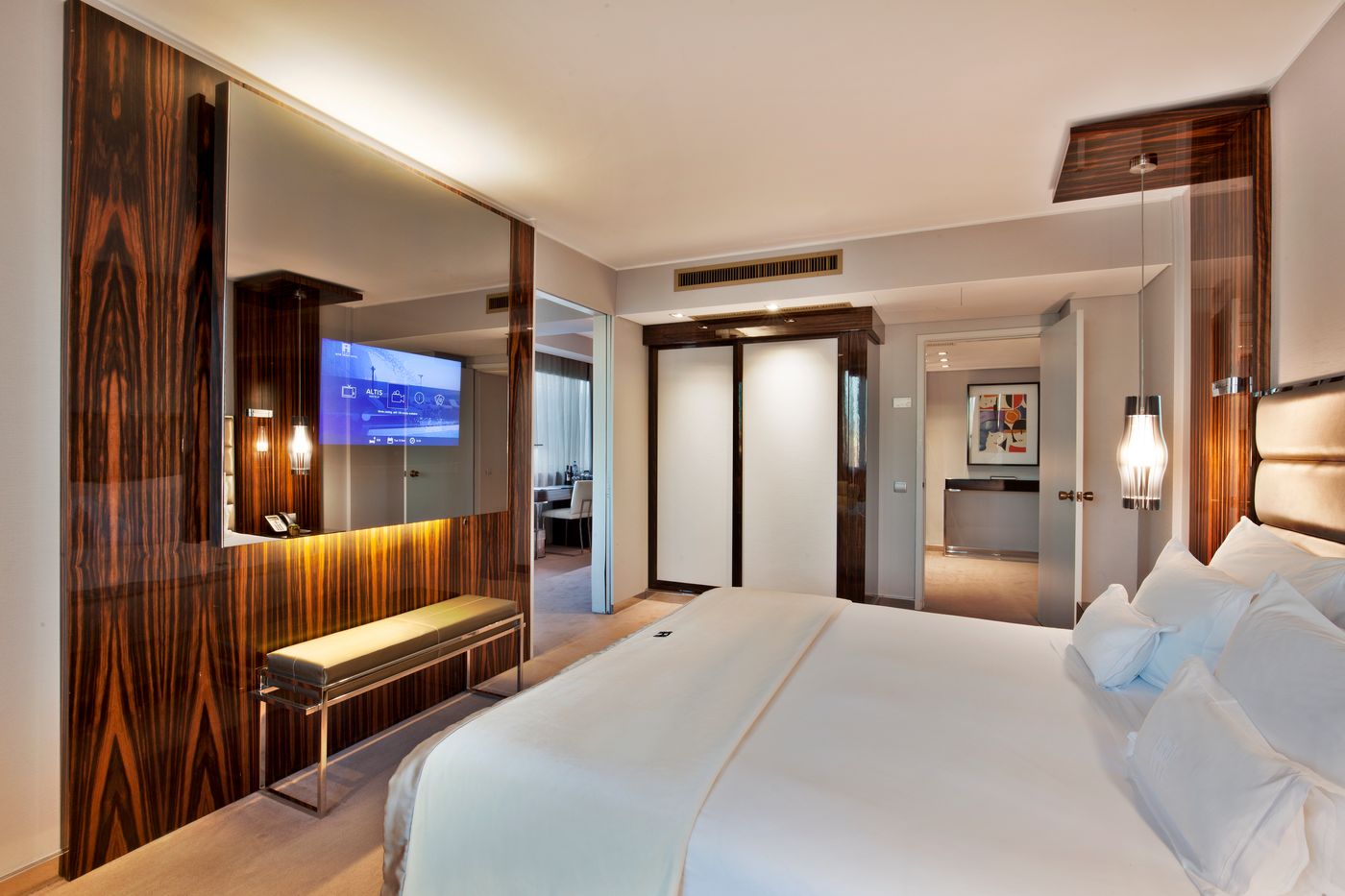 Altis-Grand-Hotel-Room-38