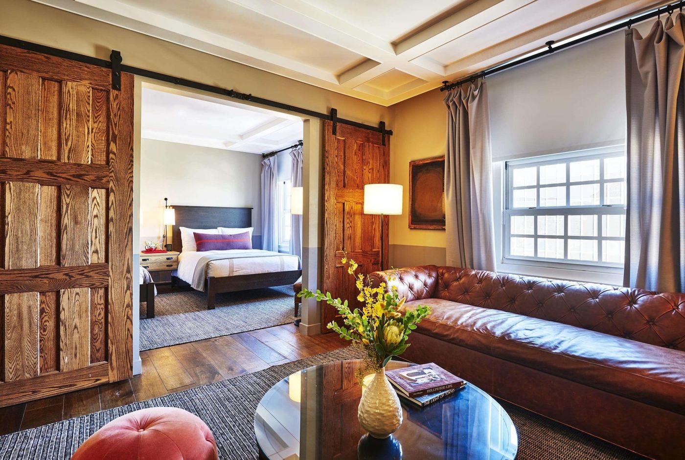 Hollywood-Roosevelt-Room-38