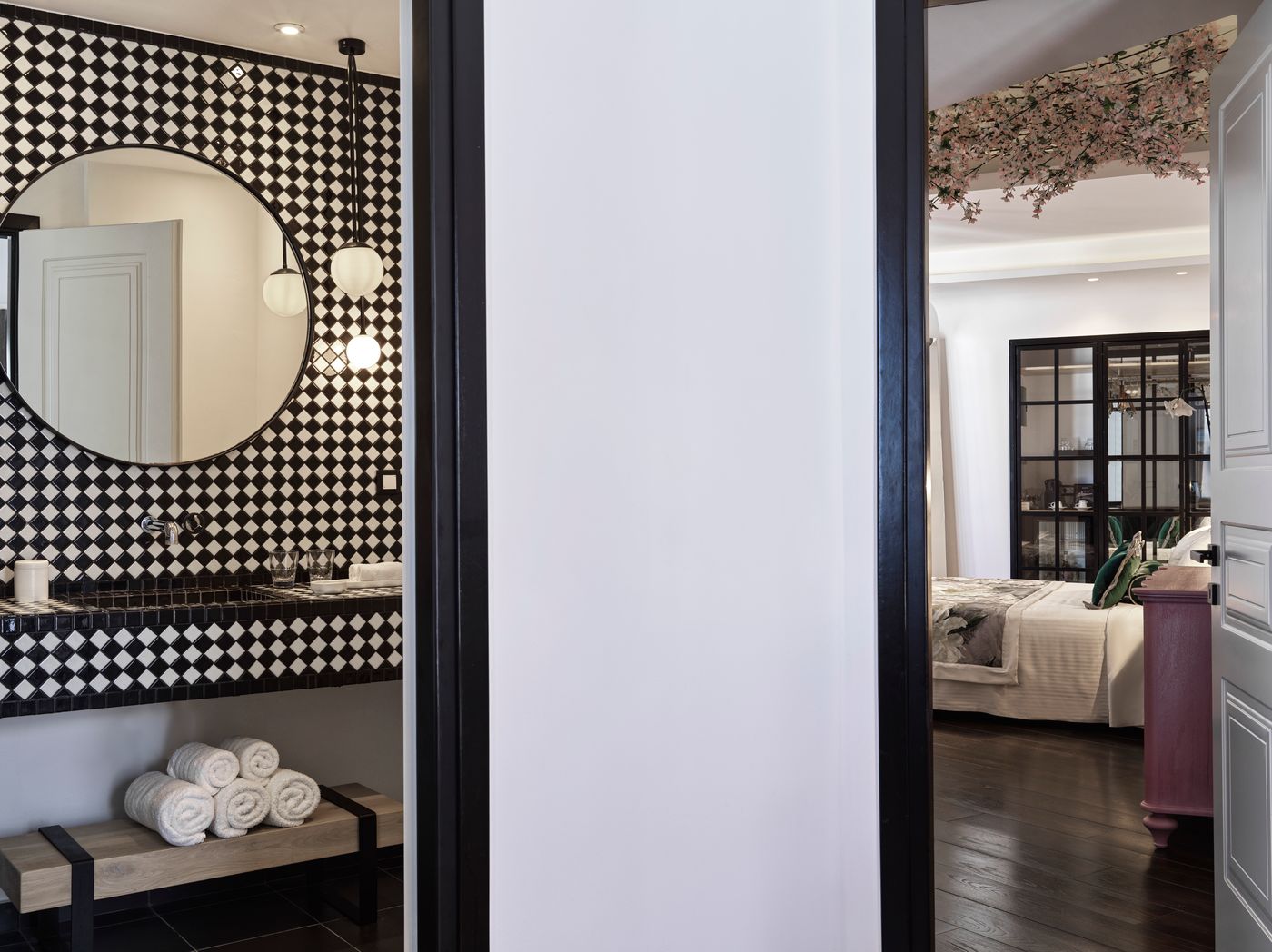 Katikies-Garden-Santorini---The-Leading-Hotels-Room-24