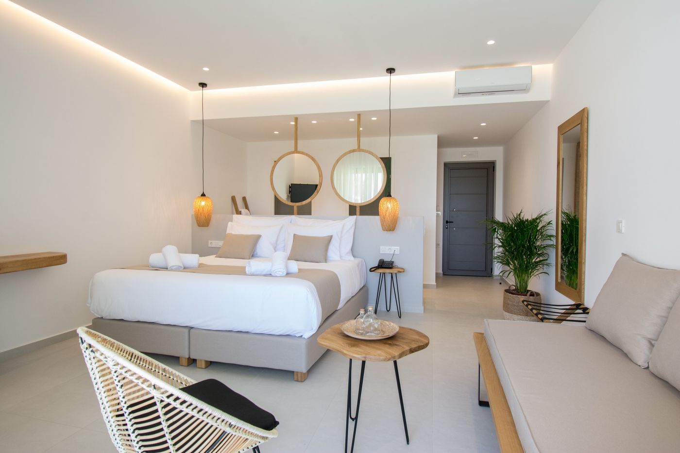 Aqua Blu - Adult’s Only