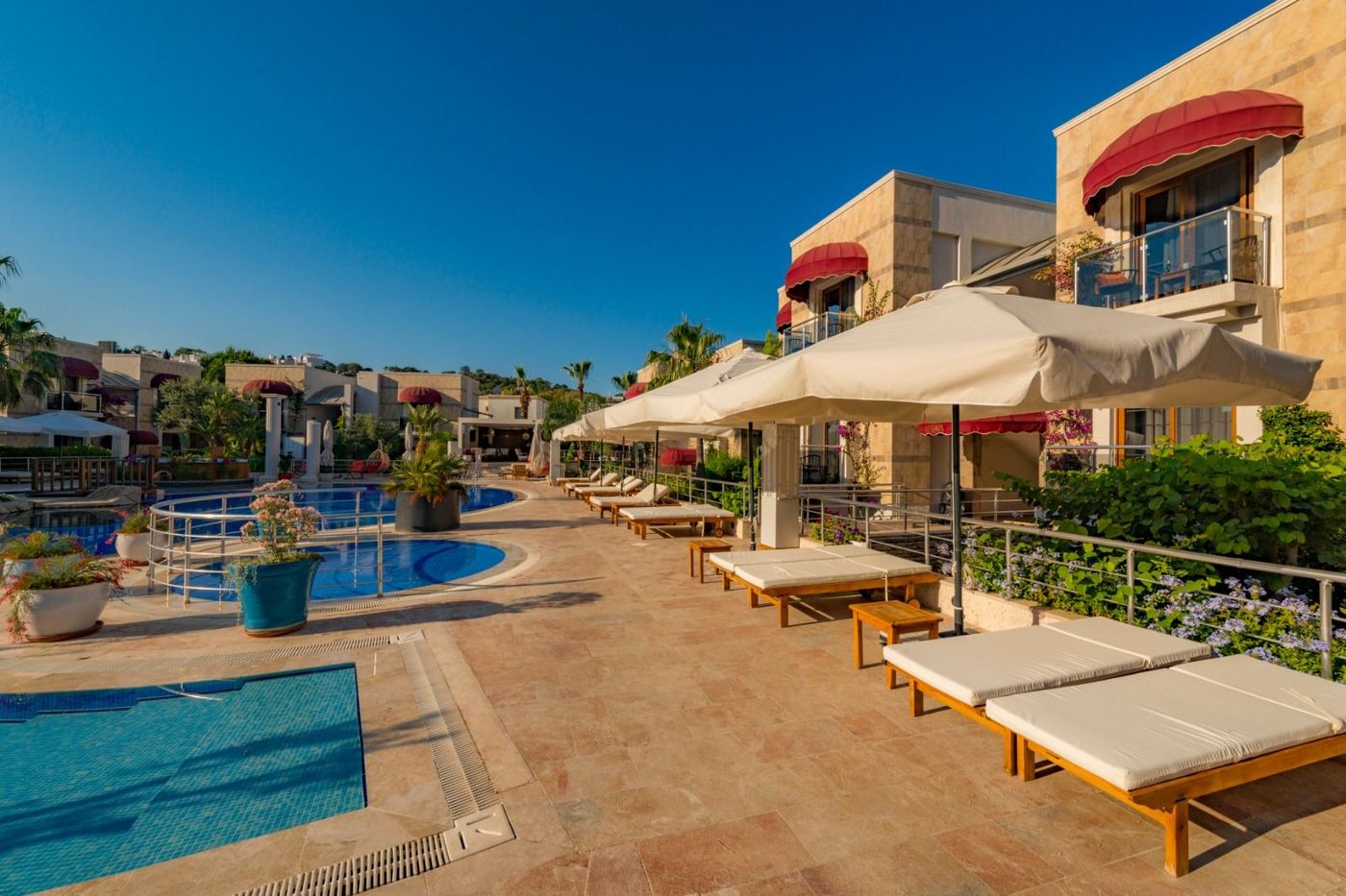 Bodrium-Hotel-and-Spa-Pool-10