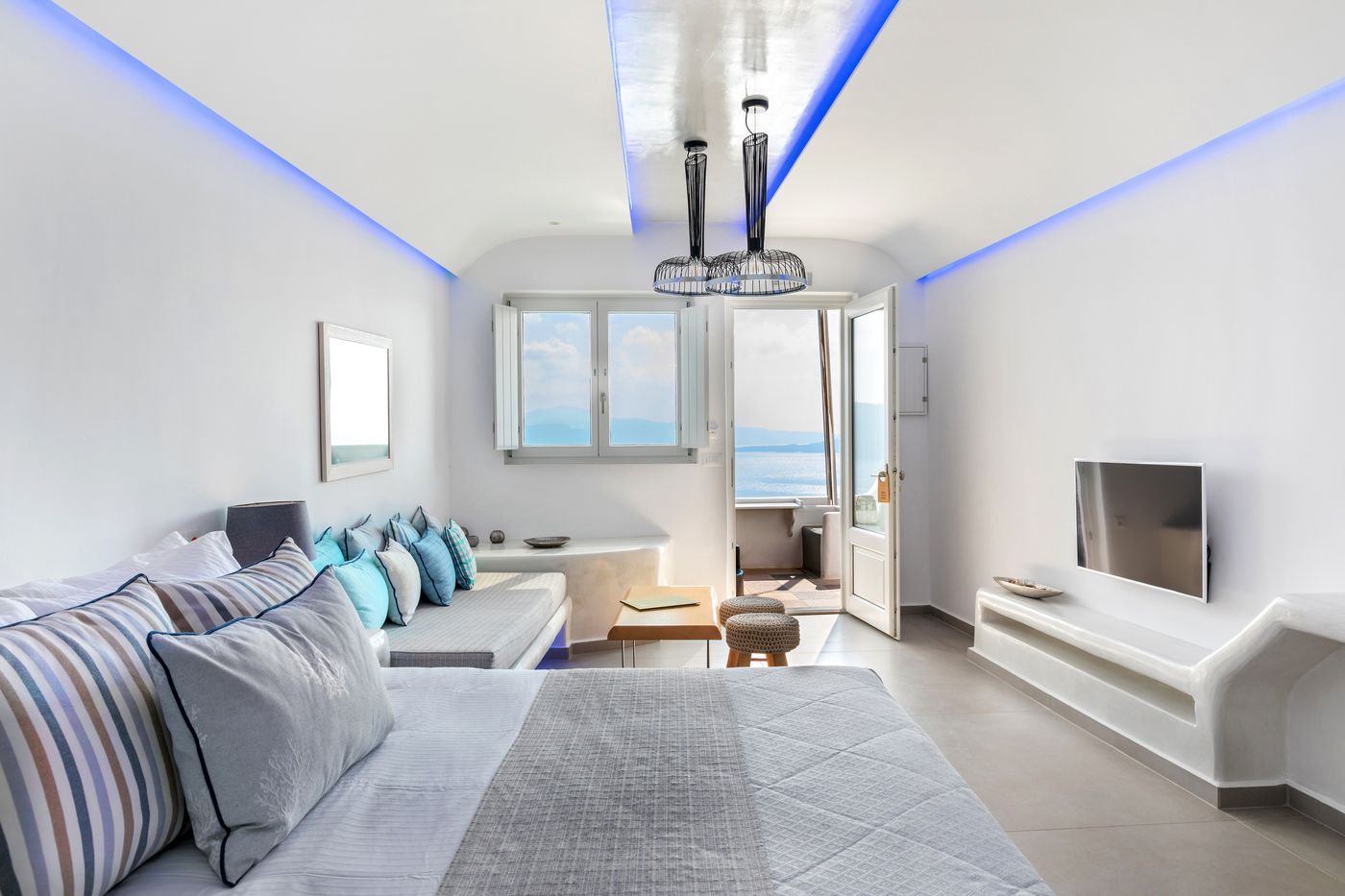 Secret-Legend-Suites-Room-17