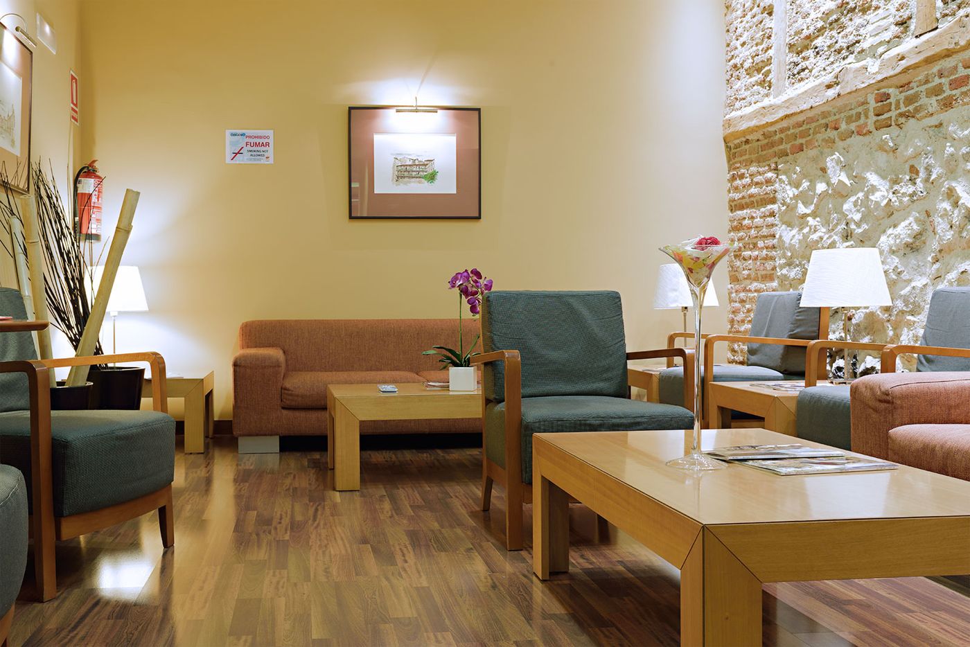 Victoria-4-Puerta-del-Sol-Lobby-13