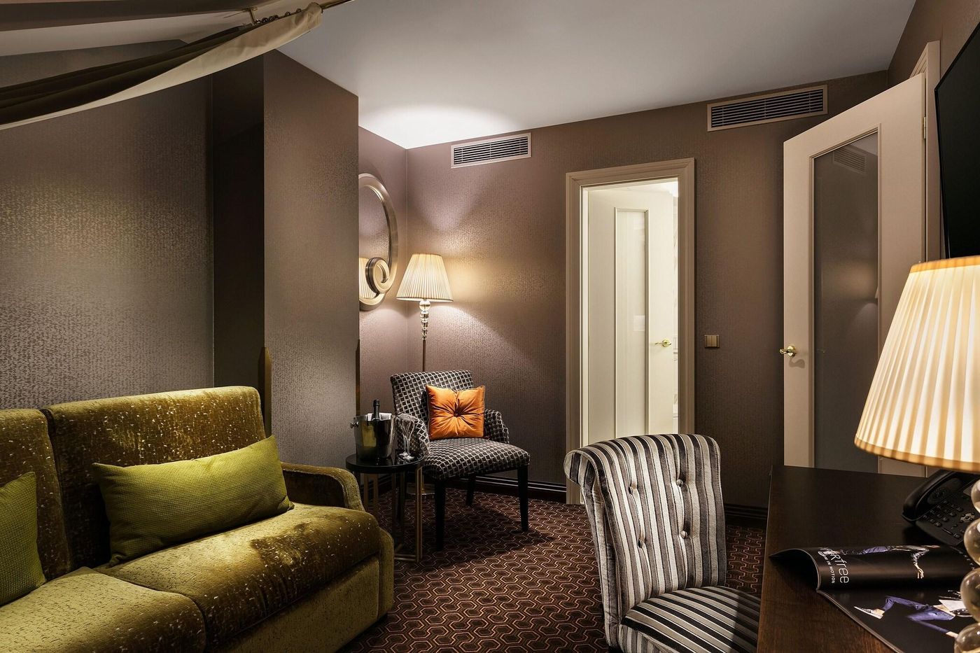 Cosmopolitan-Hotel-Prague-Room-19