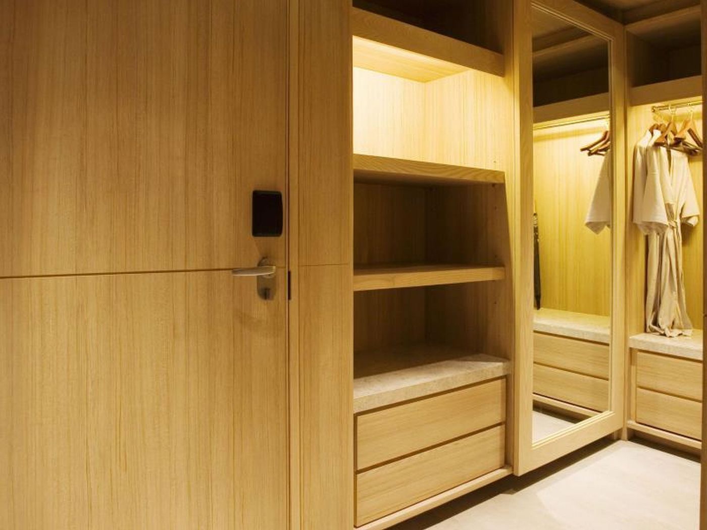 Nap-Patong-Hotel-Room-56