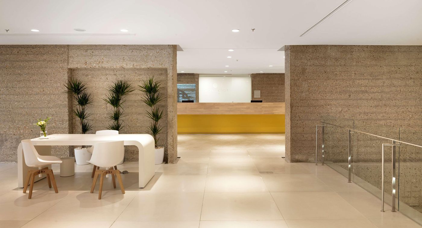 NH-Collection-Madrid-Eurobuilding-Lobby-21
