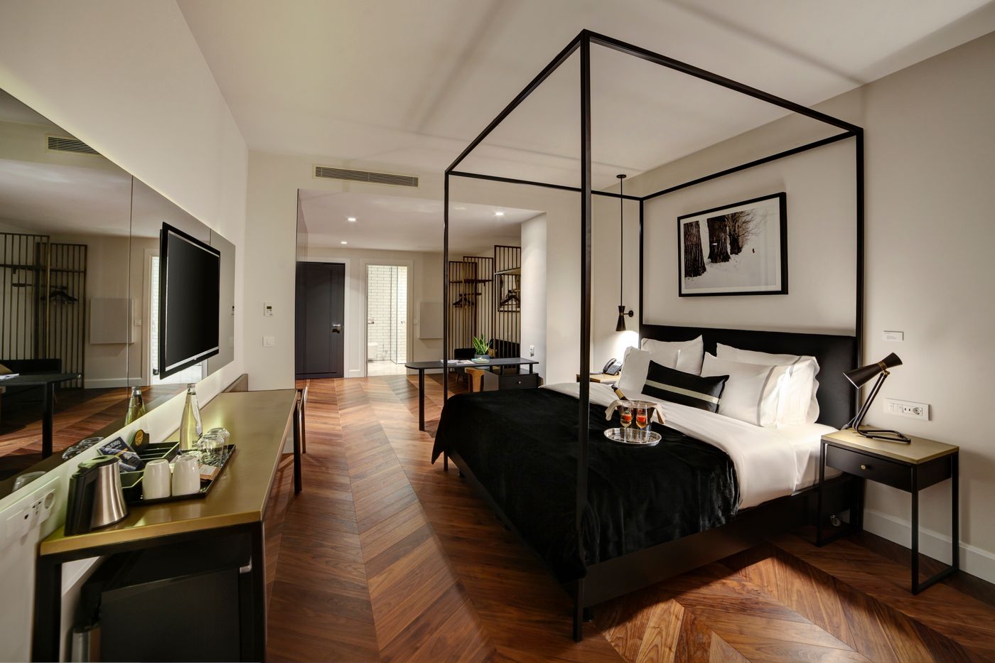 39-KalamIs-Marina-Hotel-Room-12