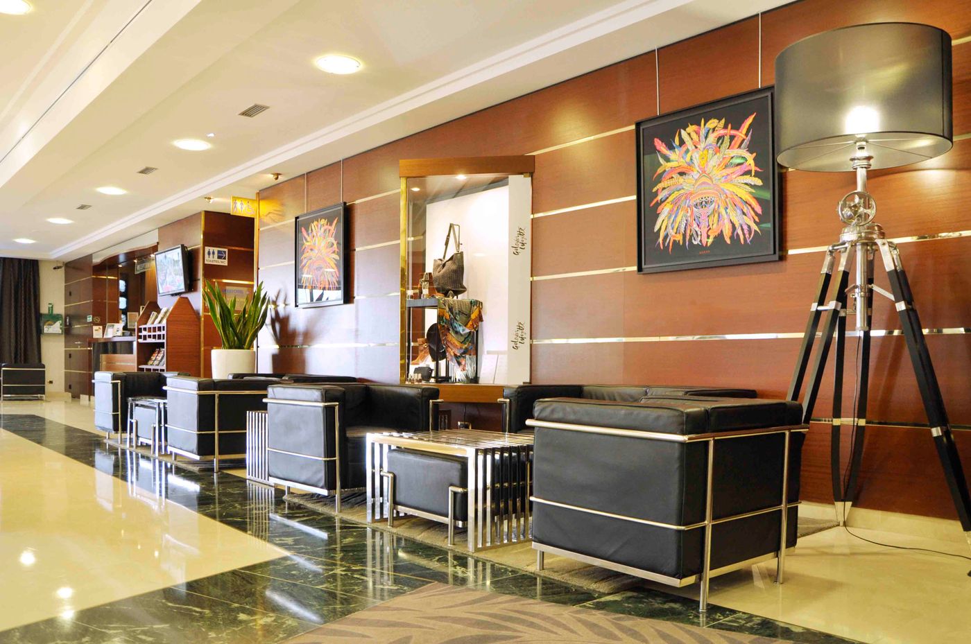 Westotel Nantes Atlantique-France-La Chapelle Sur Erdre-Lobby-8