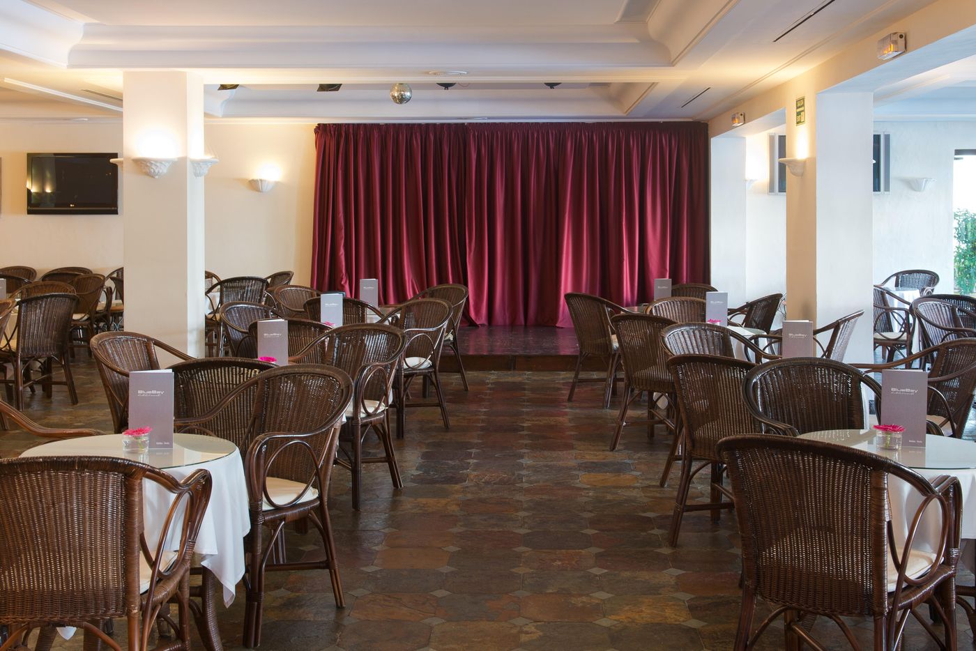 Bluebay-Banus-Sports-and-Entertainment-61