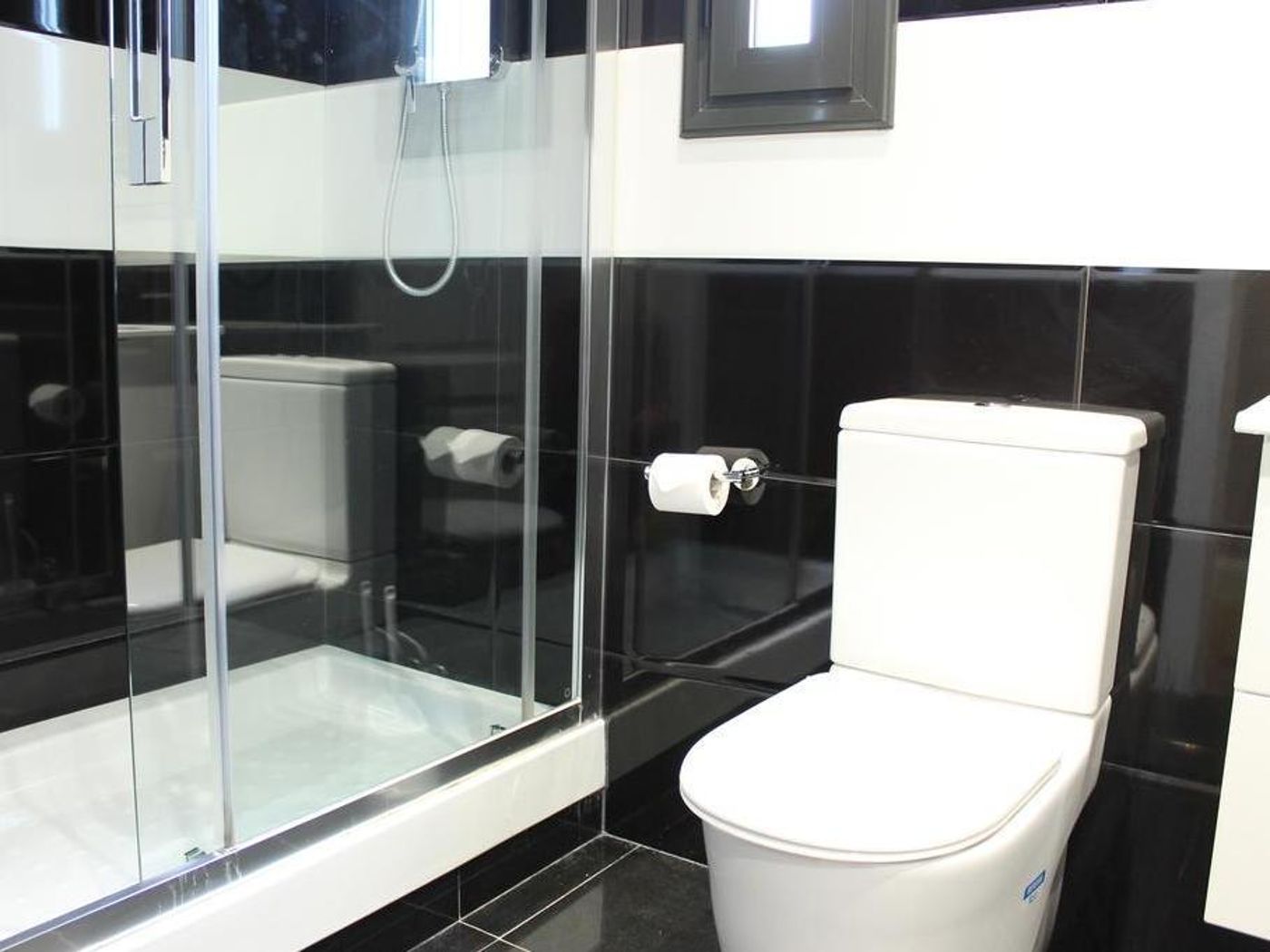 AinB Eixample-Miro Apartments-Spain-BARCELONA-Room-4