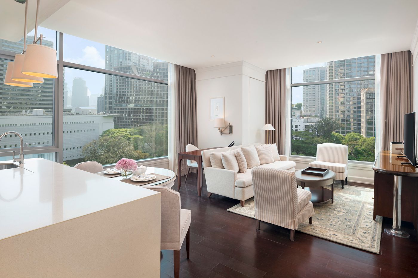 Oriental-Residence-Bangkok-Room-33