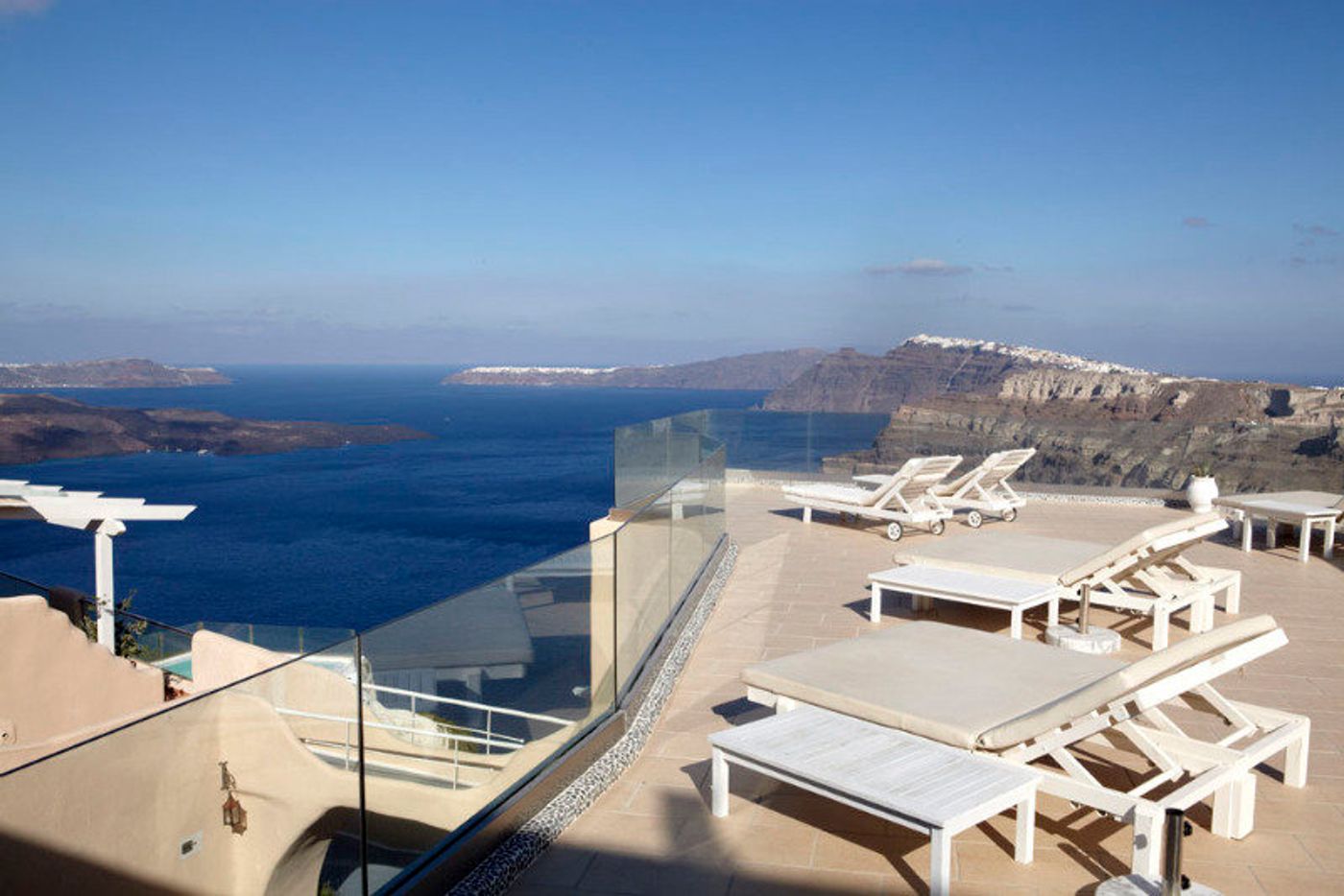 Suites-of-the-Gods-Cave-Spa-Terrace-55