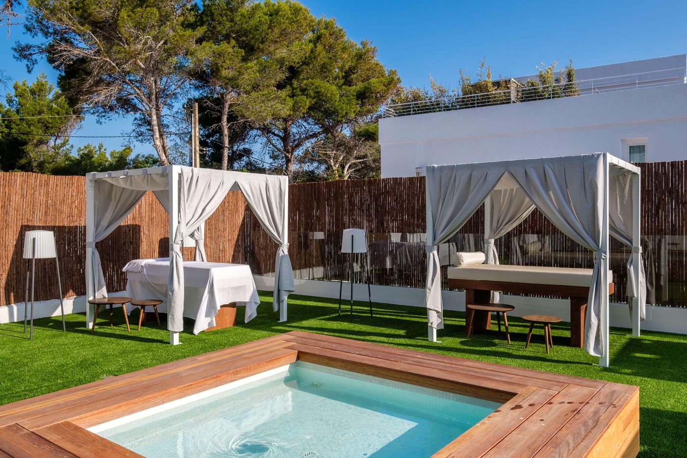 Barcelo-Portinatx---Adult-Only-Sports-and-Entertainment-9