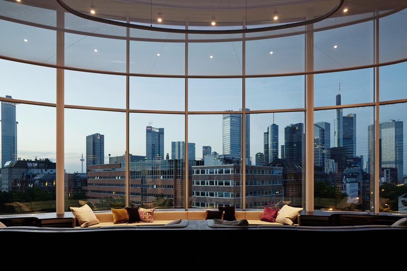 Roomers, Frankfurt, A Member Of Design Hotels - Germany - Frankfurt - General view - 9