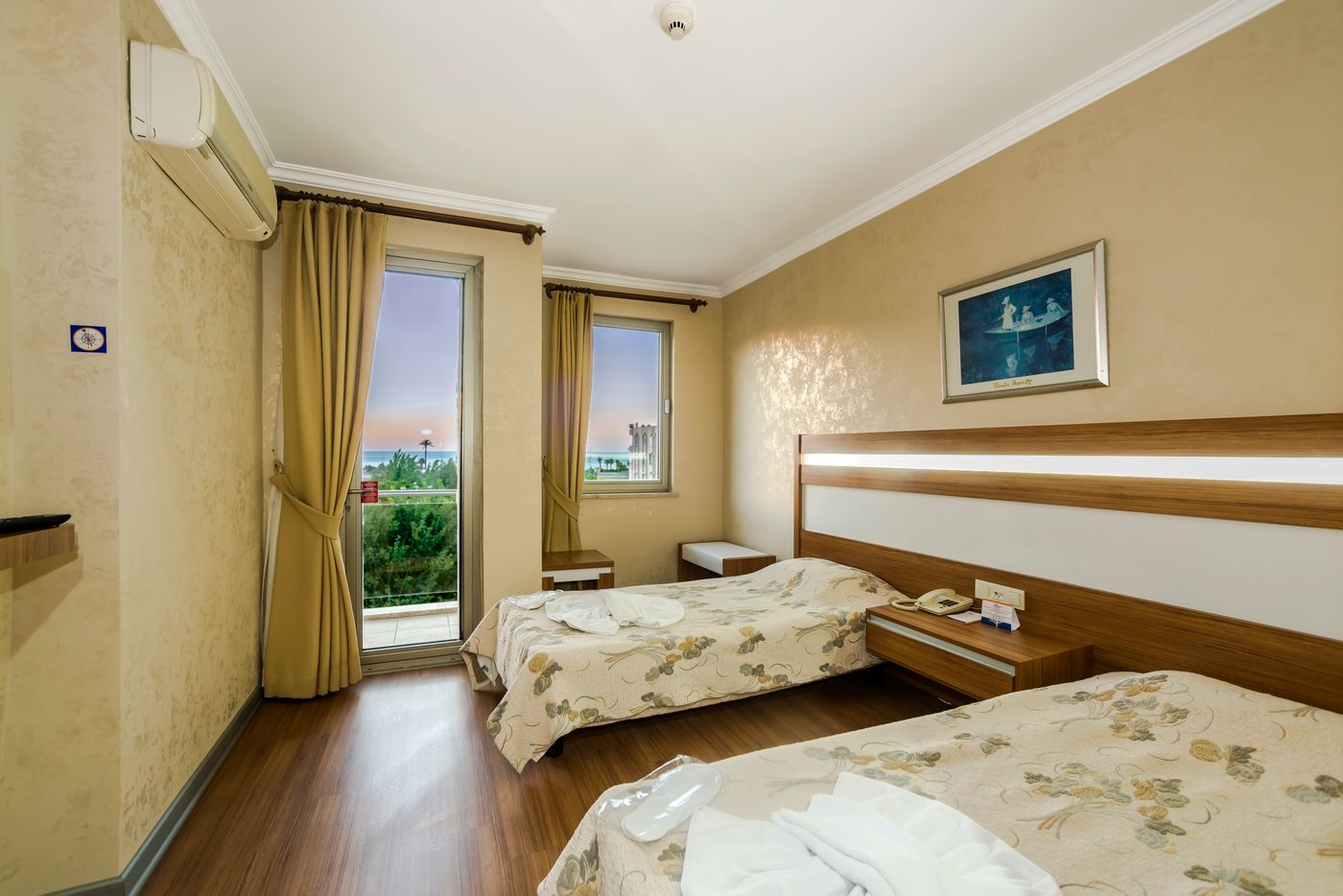 Santa-Marina-Hotel-Room-7