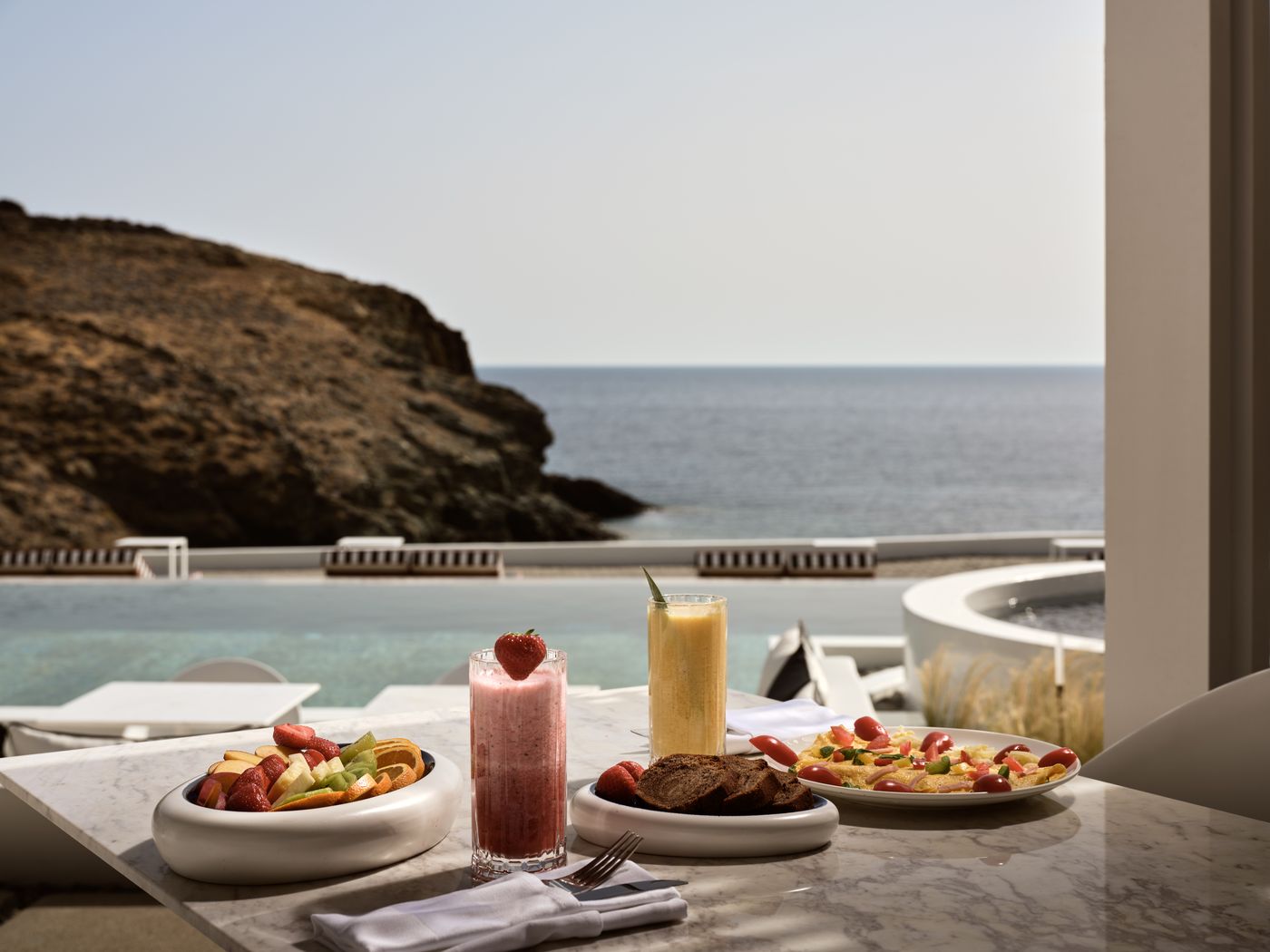 Semeli-Coast-Mykonos--Curio-Collection-By-Hilton-Restaurant-89