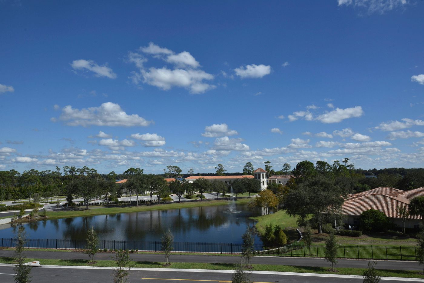 Holiday Inn Expr & Sts Orlando-Lake Nona Area-United States-Orlando-General view-7