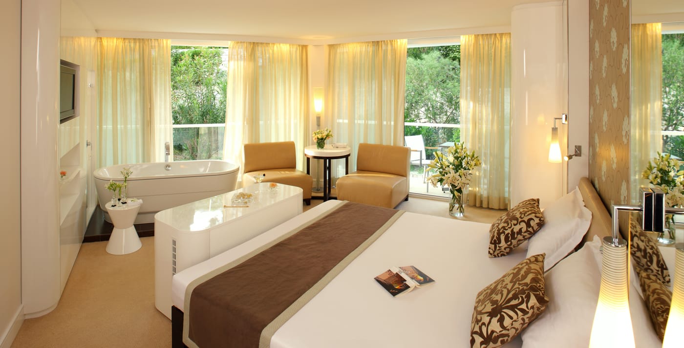 Amfora-Hvar-Grand-Beach-Resort-Room-49