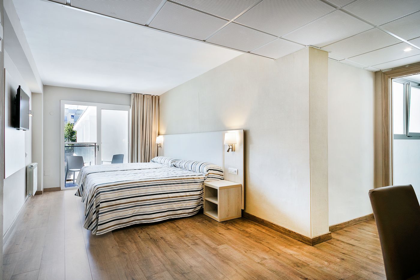 Best-San-Diego-Room-9