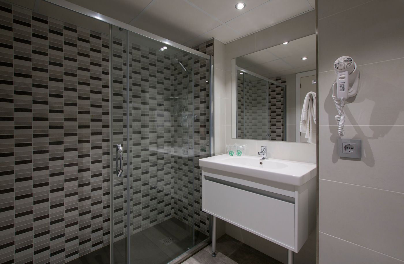 MedPlaya-Hotel-Monterrey-Room-14