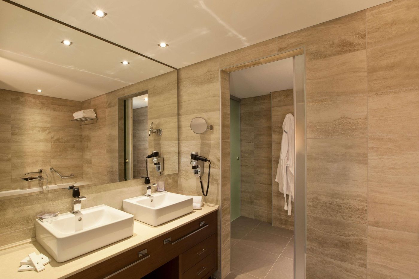 Boutique-5-Hotel-Room-42